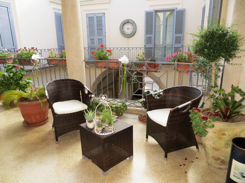 B&B Casa Cavalli Lucera Bagian luar foto