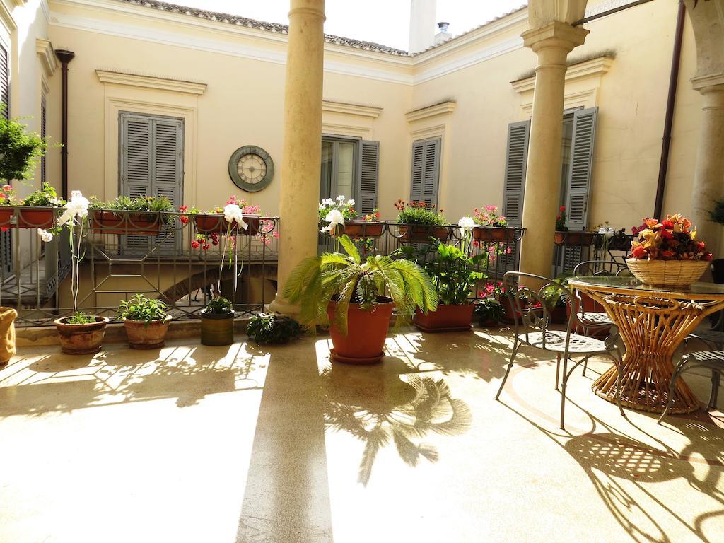 B&B Casa Cavalli Lucera Bagian luar foto