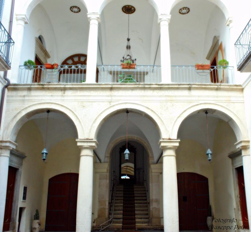 B&B Casa Cavalli Lucera Bagian luar foto